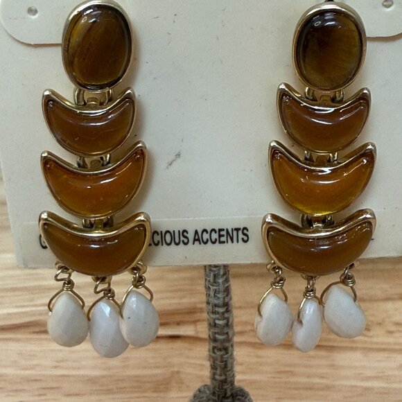 Liz Claiborne Gold-Tone Brown Crescent Drop Earrings W/ White Bead Accents - Picture 4 of 8